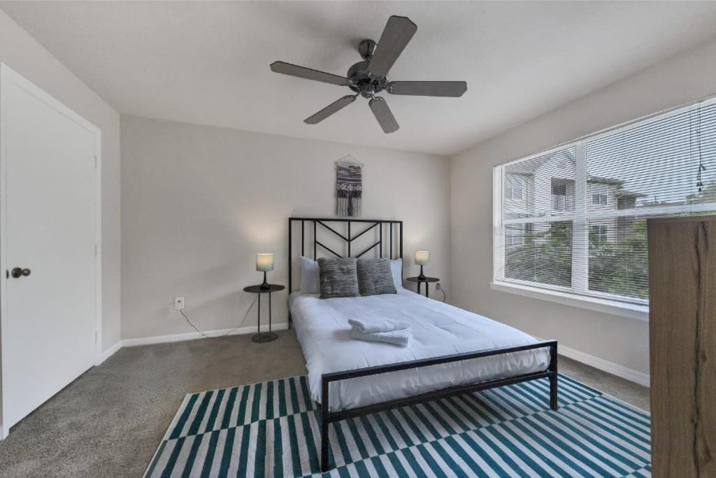 Designed 2Br With Balcony Pool And Gym Bradenton Exterior photo