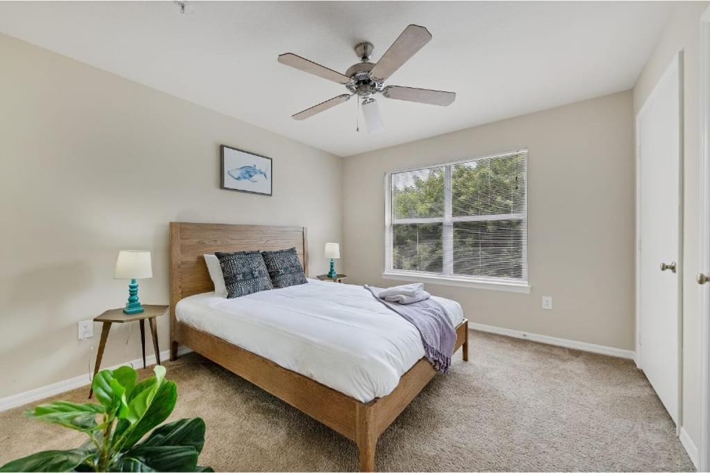 Designed 2Br With Balcony Pool And Gym Bradenton Exterior photo